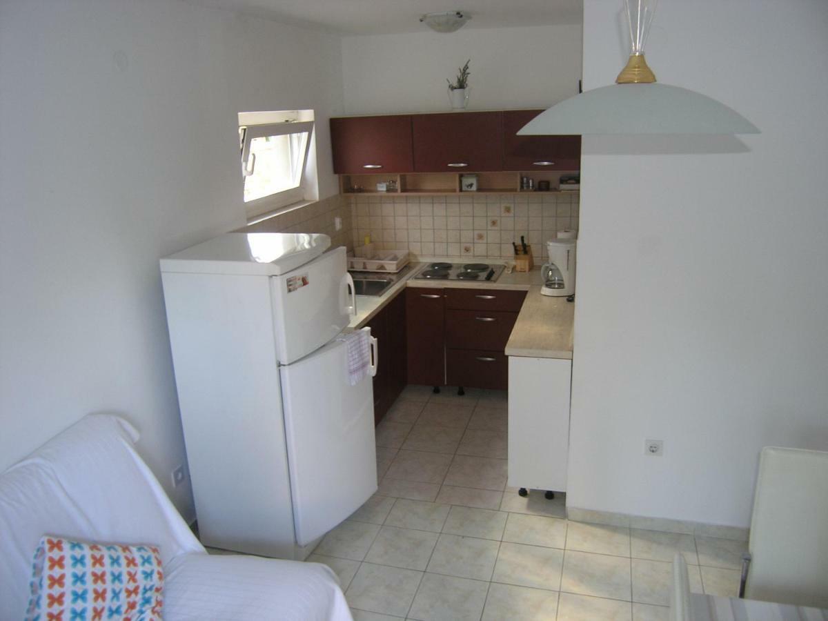 Apartment Viktoria Кленовица Экстерьер фото
